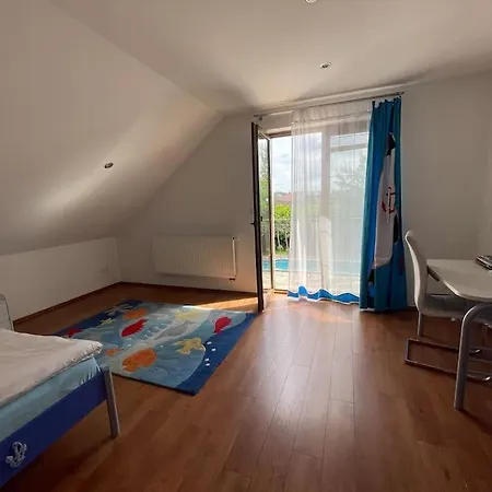 Krasny Stylovy Dom V Rovinke Feriehus *